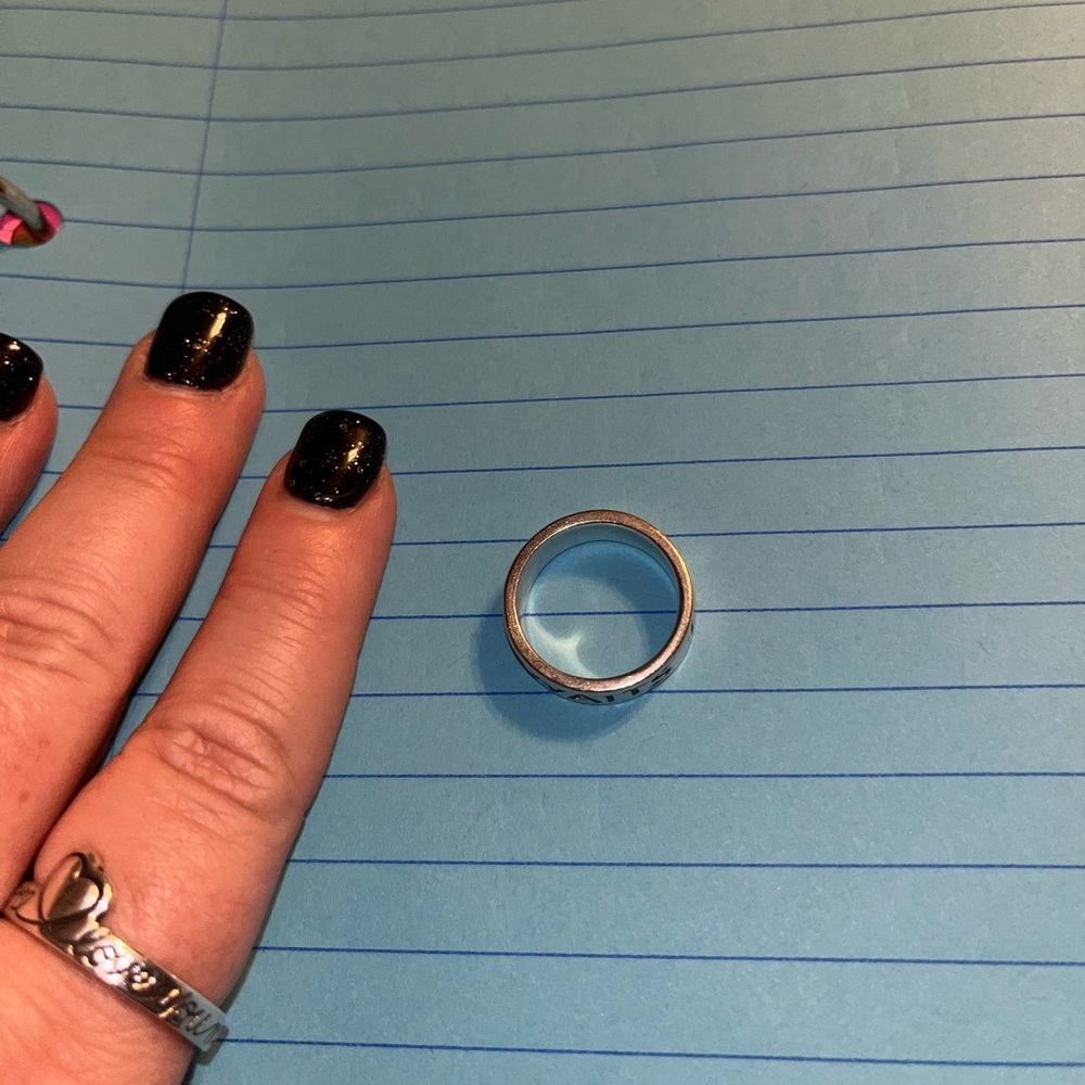 Silver Ring with 'True' Inscription - Picture 5 of 5